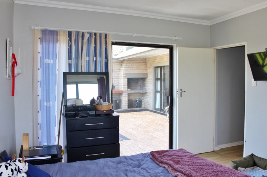 4 Bedroom Property for Sale in West Bank Eastern Cape